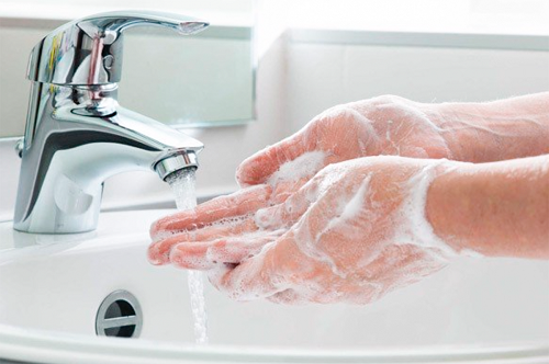 nước rửa tay